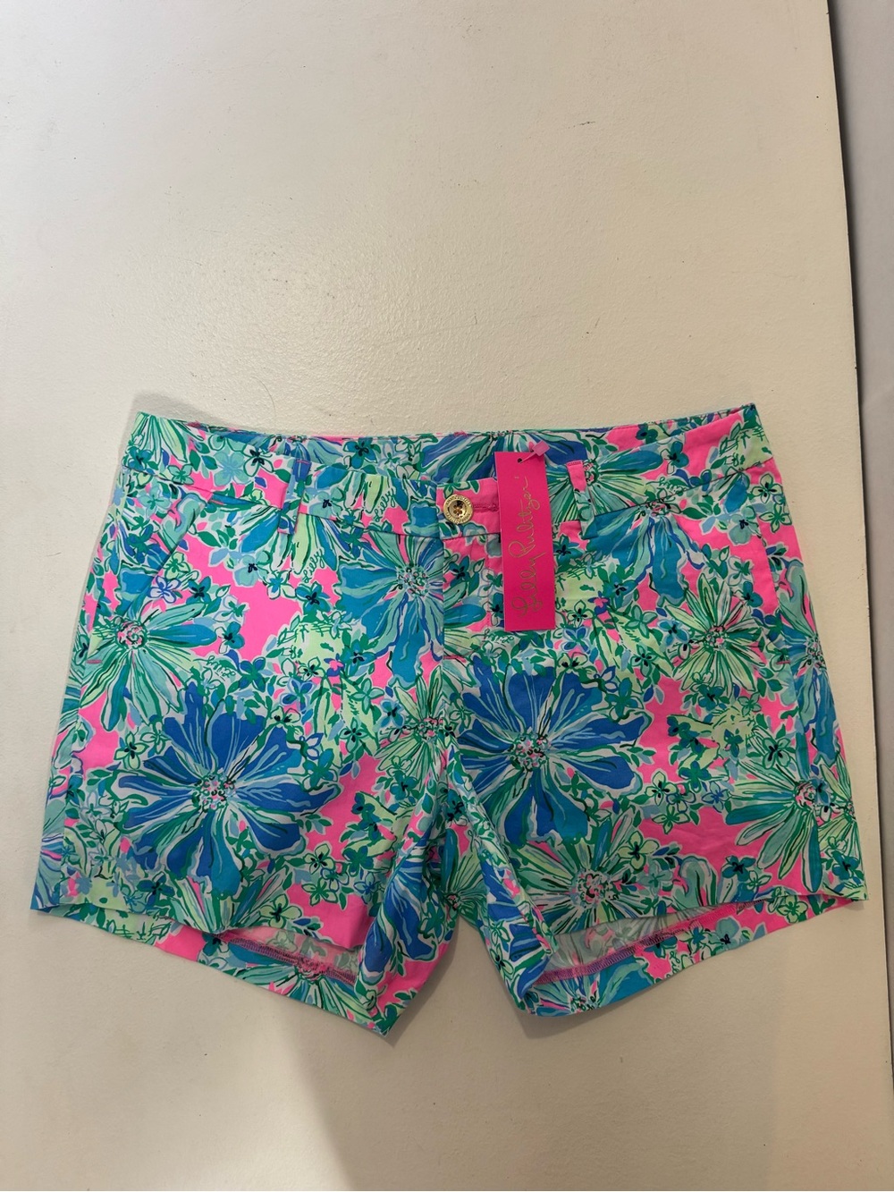 Lilly Pulitzer Callahan Shorts in pink good hare Day size 6